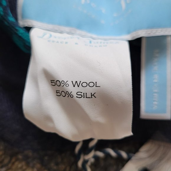 NWT Draper James Love Field Lightweight Scarf, Green Love Field Design - Picture 6 of 6